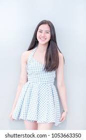 Bokep Indo Resharona Ngentot Bareng Cowoknya Sambil Live