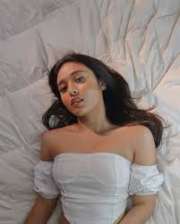 Bokep Indo – Crot Dalam Memek Sempit