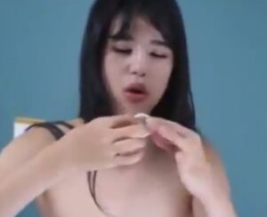 video iclik kakak crot banyak di memek adik kandung